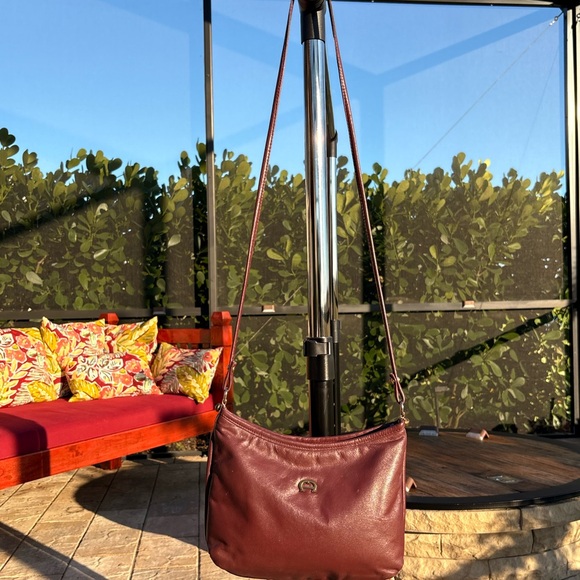 Etienne Aigner Vintage Leather Shoulder Bag | Dark Burgundy | Good Condtion - Picture 4 of 11